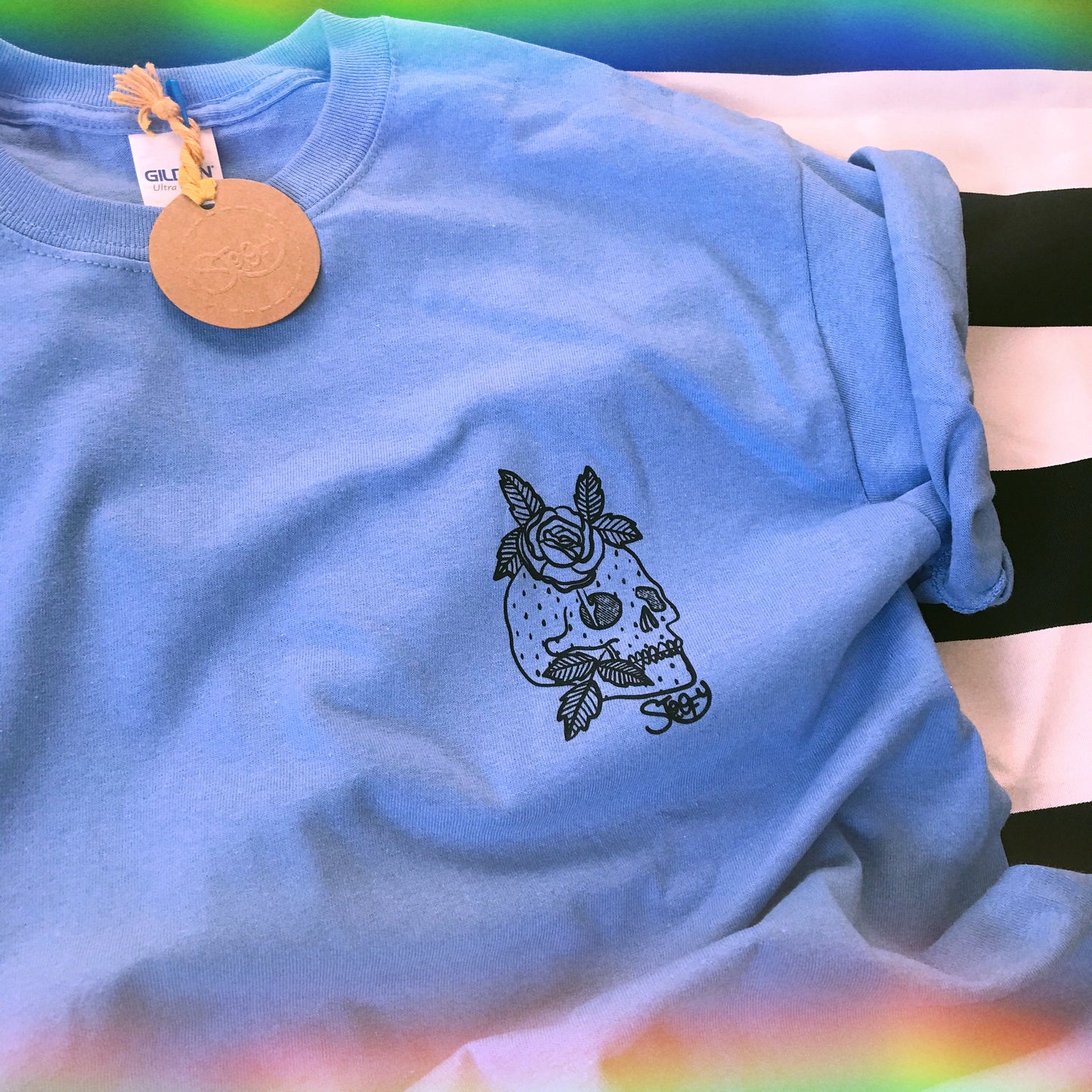 Strawberry Skull T-shirt - The SToOFy Store